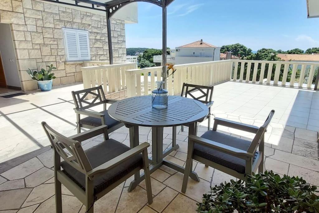 חוואר Vila Luka 2 מראה חיצוני תמונה